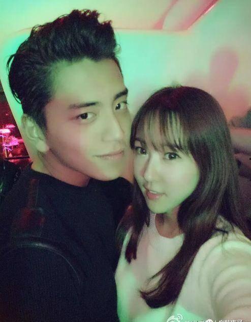 网红吃瓜三男一女事件